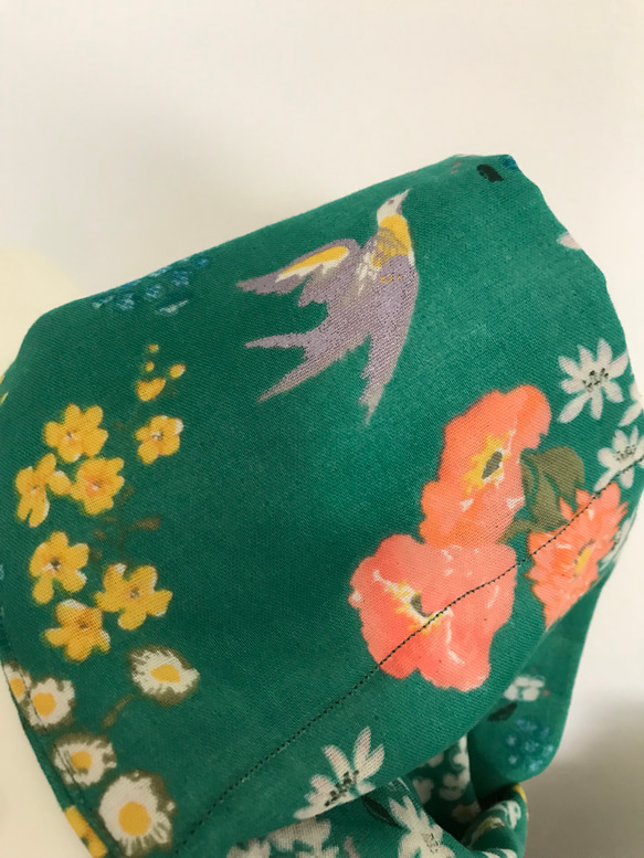 クーラーネック　保冷剤ポケット付きスカーフ 爽やかグリーン花柄 4枚目の画像