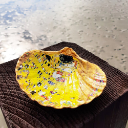 クリムトとキス | ホタテ貝殻リングボックス  | 友達やお母さんへのプレゼント 2枚目の画像