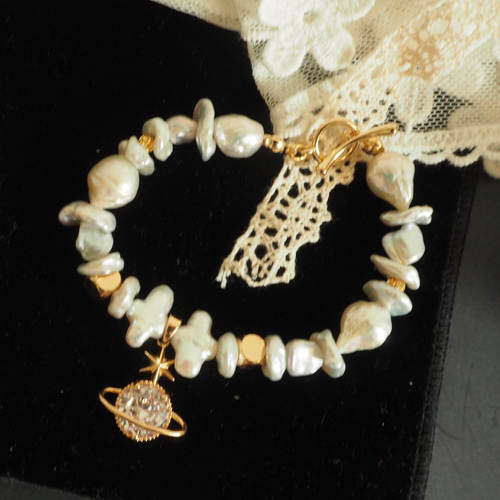 着画追加 地球モチーフ 天然淡水クロスバロックパールブレスレット