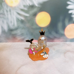 天然淡水バロックパールの妖精モチーフペンダントトップ　スワロフスキーストーン 7枚目の画像