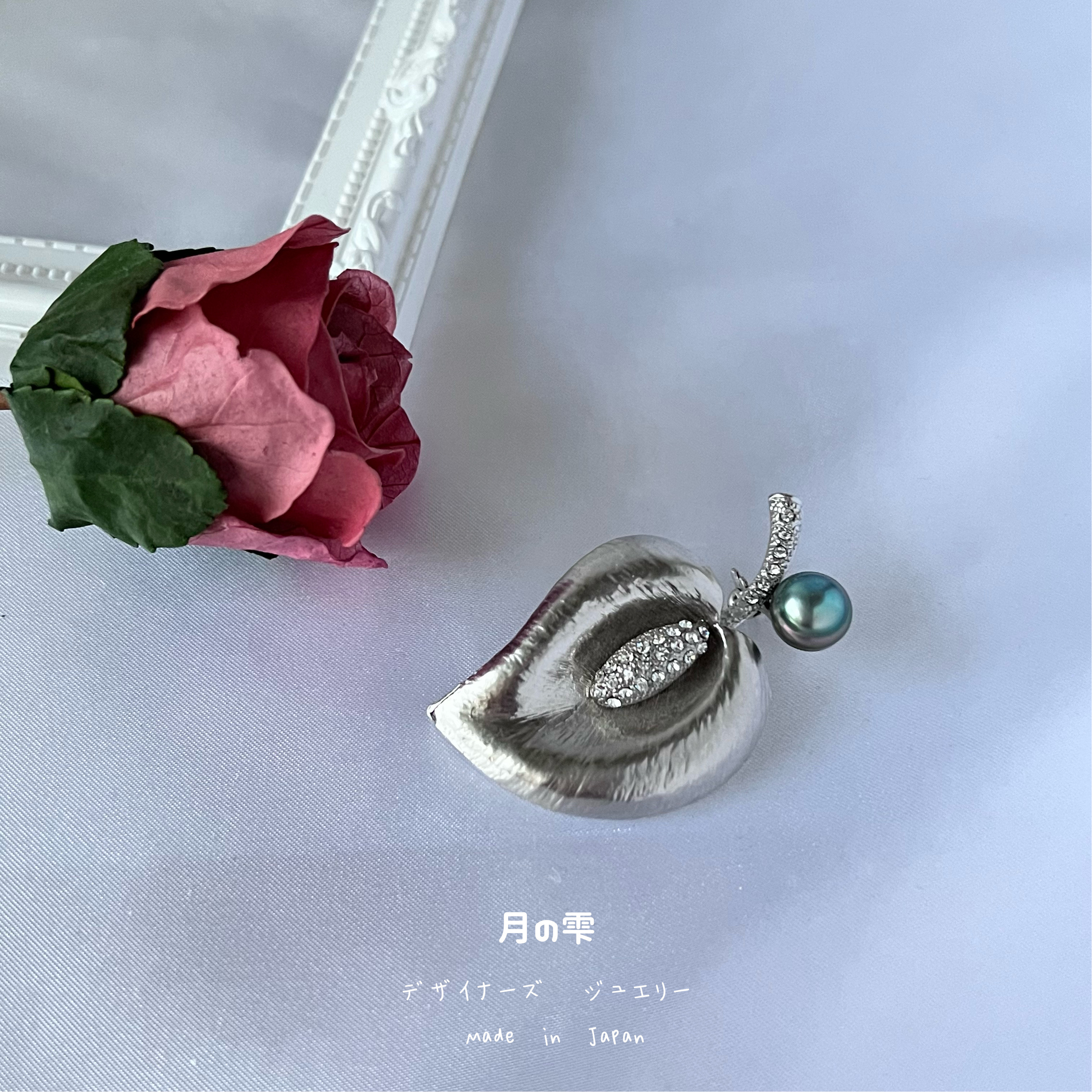 ＊高級品＊大粒のタヒチ産・黒蝶真珠のブローチ