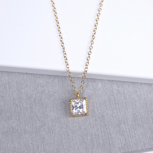 14k ネックネス 14kgf/ 大粒プリンセスカットの一粒ジルコニアネックレス