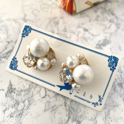 ころんとキラキラビジューピアス（クリスタル） ピアス（スタッド・一 