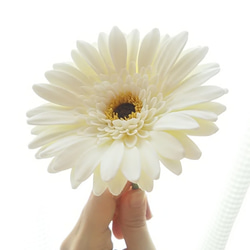 《定制》 ❁2 件套粘土花非洲菊，黑色芯和米白色內花，花瓶用 ❁ 第10張的照片