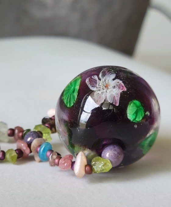 蜻蛉玉ペンダント　L13