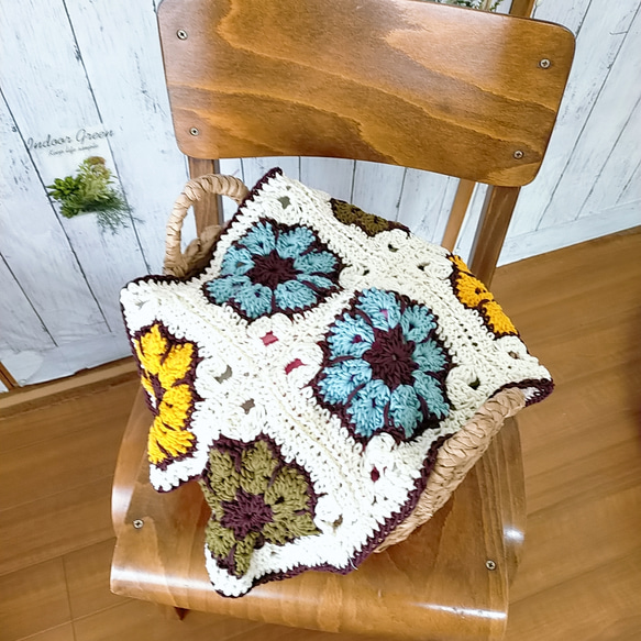 ハンドメイド　お花がいっぱいベットカバー　マルチカバー　モチーフ　コットン ハンドメイド お花がいっぱいベットカバー ブランケット マルチカバー