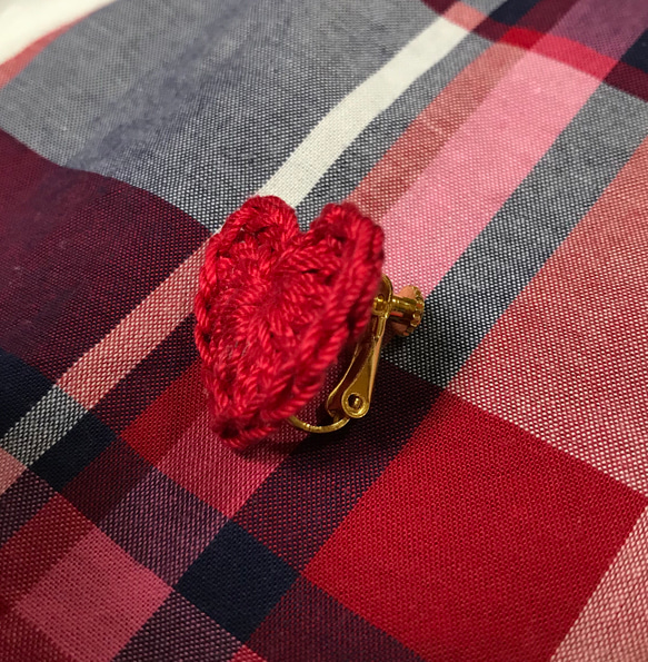 真っ赤のハートイヤリング♥️レース編み 2枚目の画像