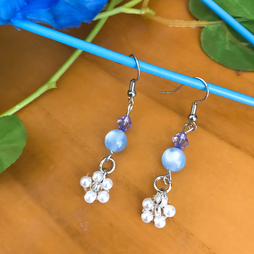 お花のビーズピアス ピアス（フック・チェーン） KAJIBOU 通販