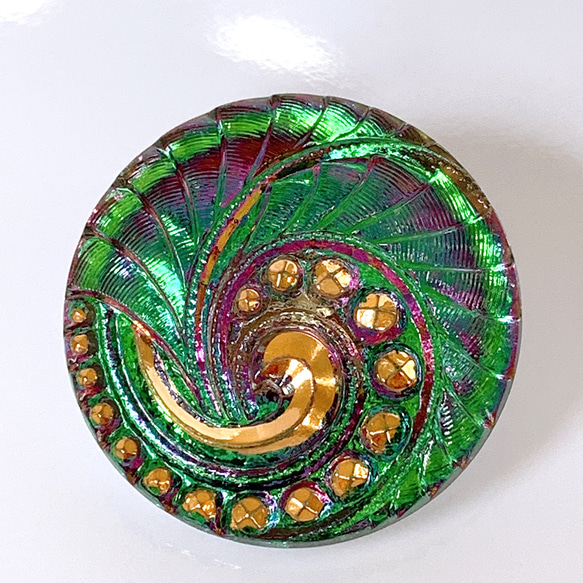 うさママちゃん専用  チェコガラスボタン付きゴールドラダー №10 チェコガラスボタン 渦巻 グリーン/ピンク/ゴールド 27mm ボタン kopec