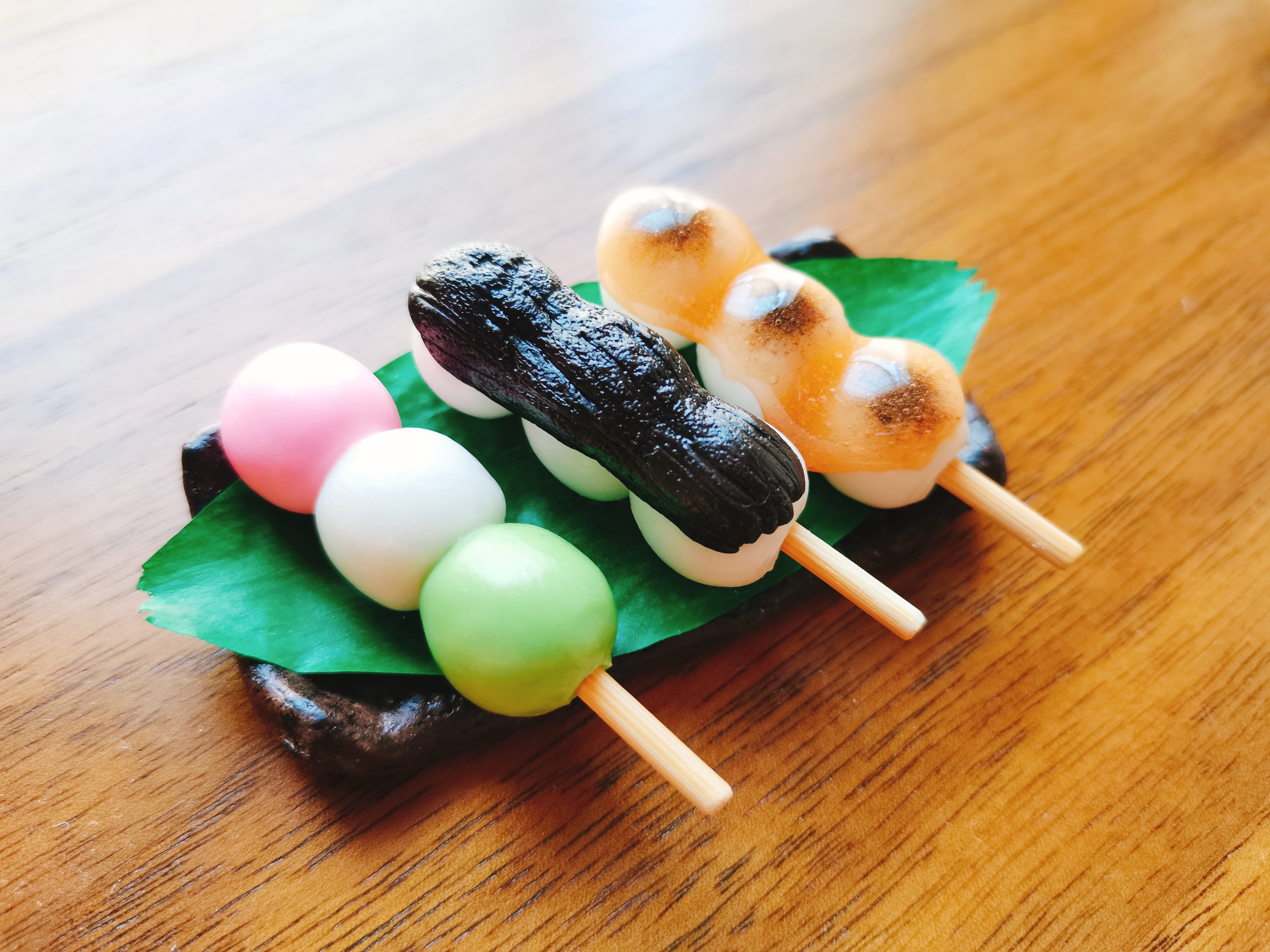 ハンドメイド♪ミニチュアフード⭐︎【抹茶】自分で焼くみたらし団子 