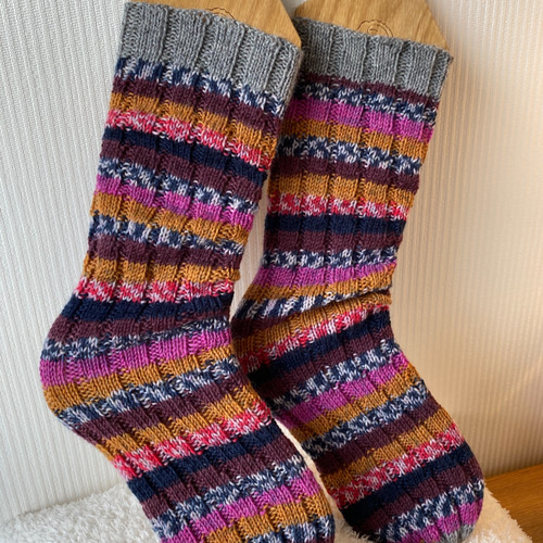 手編みの靴下｜お手入れ簡単｜冷え性対策｜ユザワヤ（FREE SOCK