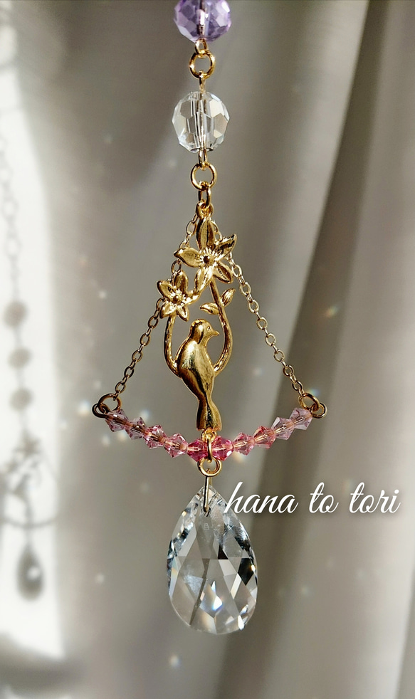 サンキャッチャー♡ハンドメイド「赤いお花のサンキャッチャー