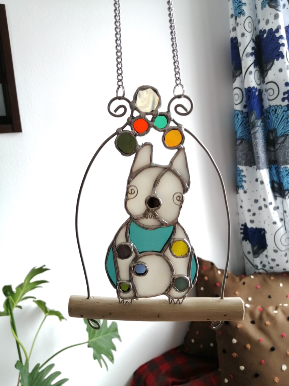 フレンチブルドッグのステンドグラスサンキャッチャー