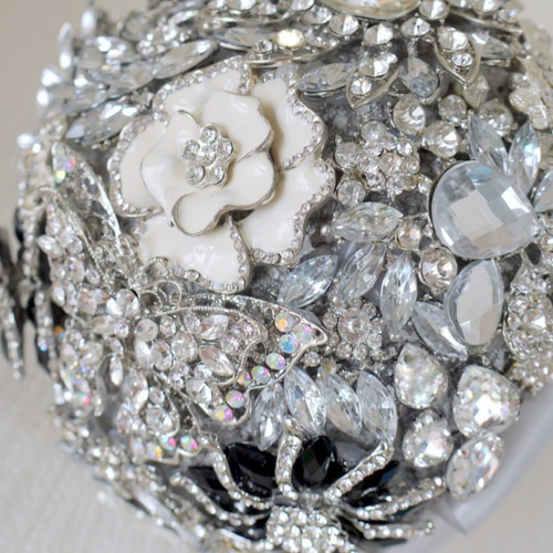 1点限り」 幸せのキラキラ ブローチブーケ ビジュー ウェディング