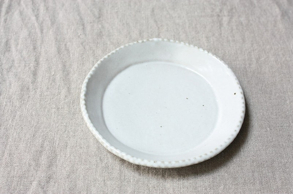 gizagizaリム皿（小/白） 2枚目の画像
