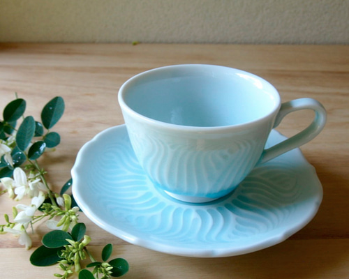 青い絵柄の陶器カップセット 青い絵柄の陶器カップセット 瑞光窯-ZUIKOU-】プレート L ペアセット