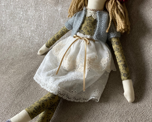 双子姉妹 ハンドメイドドール 手作り人形 女の子人形 ドール