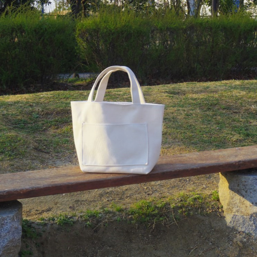 ハンドメイド、トートバック、11号帆布 帆布のトートバック (11号）裏地は白のポリエステル） トートバッグ