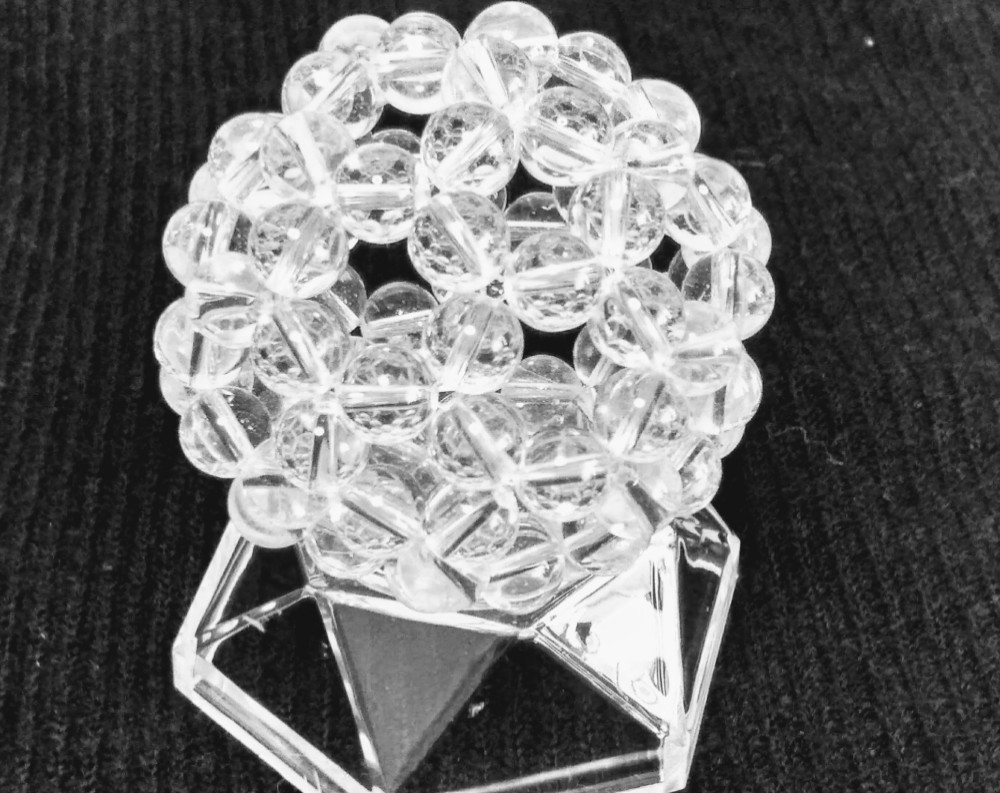 天然石水晶 3㎜　クリスタルフラーレン　チャーム　2個組み　麻袋付き