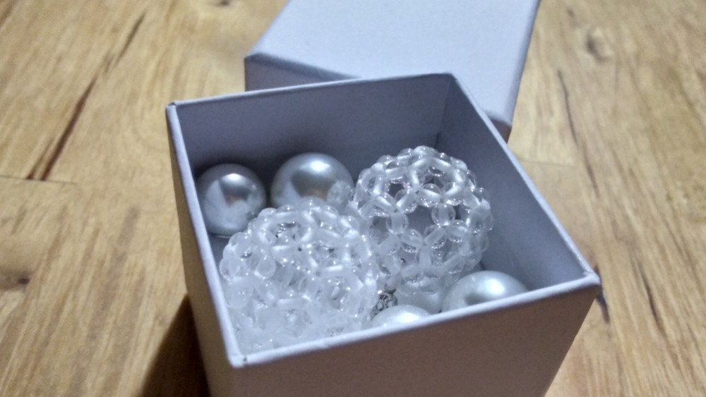 天然石水晶 3㎜　クリスタルフラーレン　チャーム　2個組み　麻袋付き