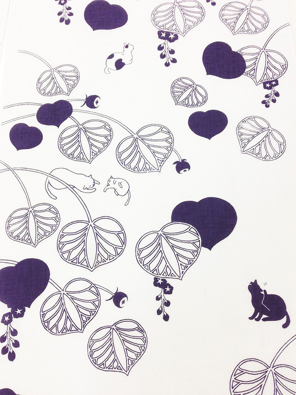 新「葵にねこ」の手ぬぐい（紫） 2枚目の画像