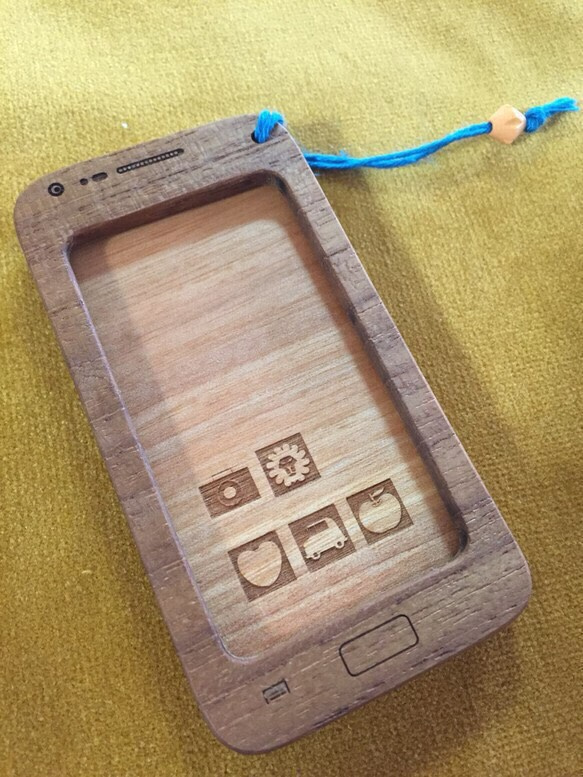 木の携帯のおもちゃ オリノコ チーク×さくら 1枚目の画像
