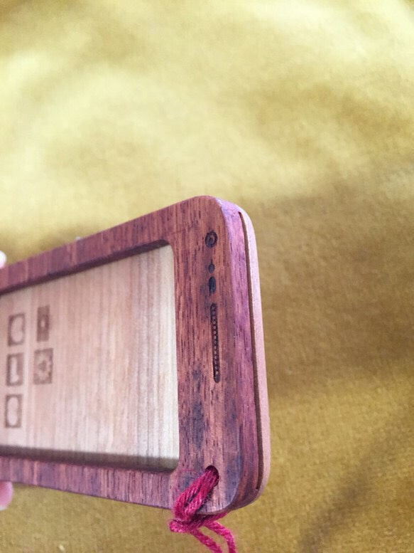 木の携帯のおもちゃ オリノコ チーク×さくら 4枚目の画像