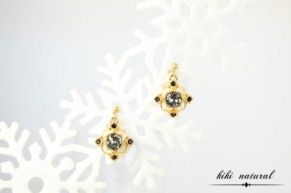 ピアス】寄せ石座のビジューピアス ピアス（その他） kiki natural