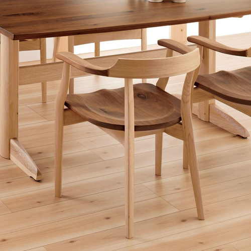 飛騨の家具 サイン アームチェア ウォルナット×オーク DCA-K184 イバタ