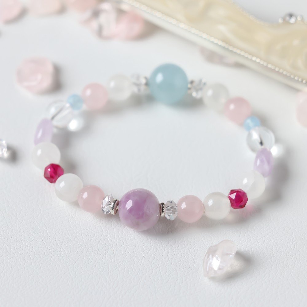 クンツァイトとアクアマリン　優しい色のブレスレット