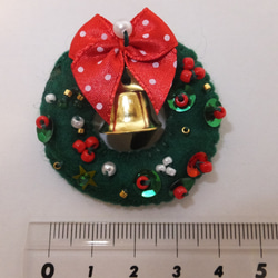 クリクリスマスブローチ フェルト刺繡 クリスマスリース 5枚目の画像