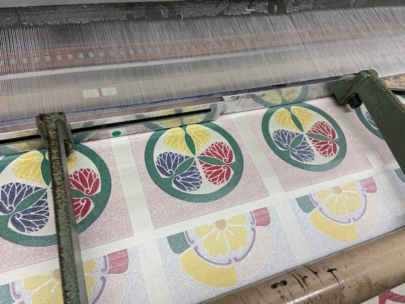 サコッシュ 『徳川家の家紋(三つ葉葵紋)』Silkで織った家紋を使用!! 6枚目の画像
