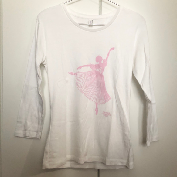 SALE★七分袖★バレエ切り絵 Tシャツ★【ジゼルアラベスク】ホワイト SAORI.K cutpaper art 1枚目の画像