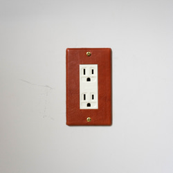 革製コンセントカバー(赤茶2口用）OUTLET COVER PLATE(red-brown for 2 sockets) 3枚目の画像