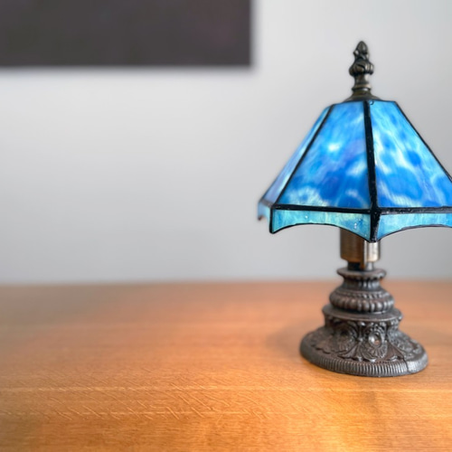 送料無料】ステンドグラス ミニランプ（ブルー） オールハンドメイド