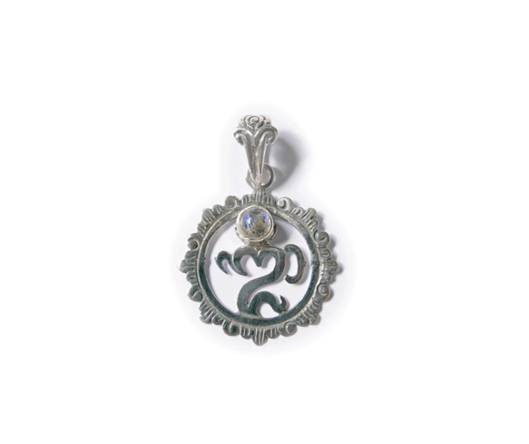[Silver925] OM&#39;s 巴厘島印度教項鍊，拉長石/瑜伽，冥想，與宇宙合一的鐘擺 第2張的照片