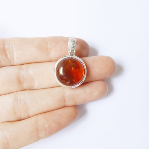 天然石琥珀吊墜 年代品