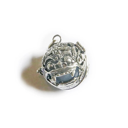 ★免運費★ [Silver925] 可以取出峇裡島神「巴龍」（藍色蕾絲瑪瑙）內部的銀項鍊 第5張的照片