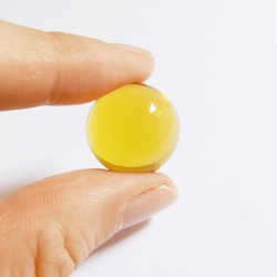 黃水晶/黃水晶圓球（直徑20mm） 經過峇裡島僧侶祈禱淨化的天然石圓球，是一種能吸引很多錢的石頭。 第4張的照片
