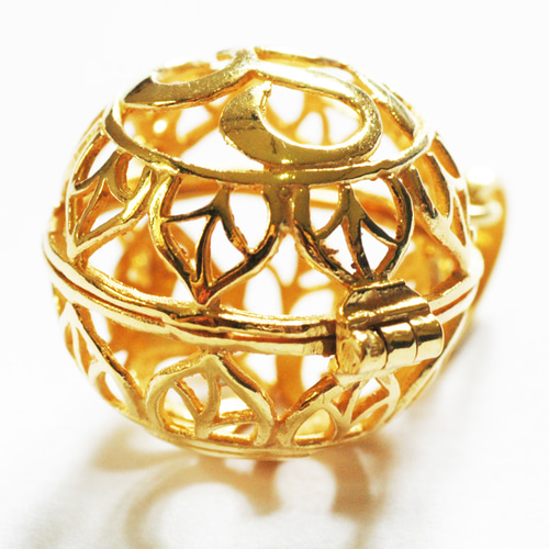 ✼純金加工✼幸運を呼ぶバリ島の神・OMのガムランボール ༺揺らすと