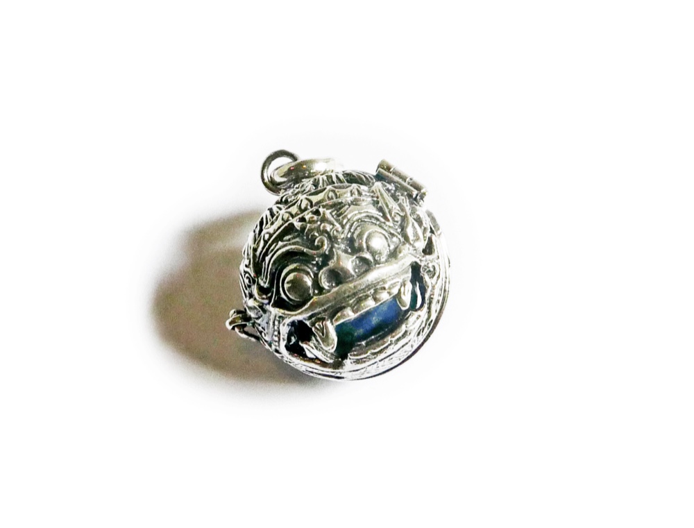 ✼シルバー925✼天然石アクセサリー・アズライトのペンダント༺ぱかりと開けられる•*•幸運を呼ぶ聖なるバロン༻メンズ男性