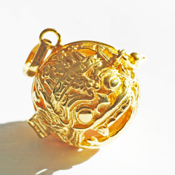 ★送料無料［GOLD K24RGP］バリ島の神様「バロン」の中身が取り出せる純金コーティングペンダント（ローズクォーツ） 1枚目の画像