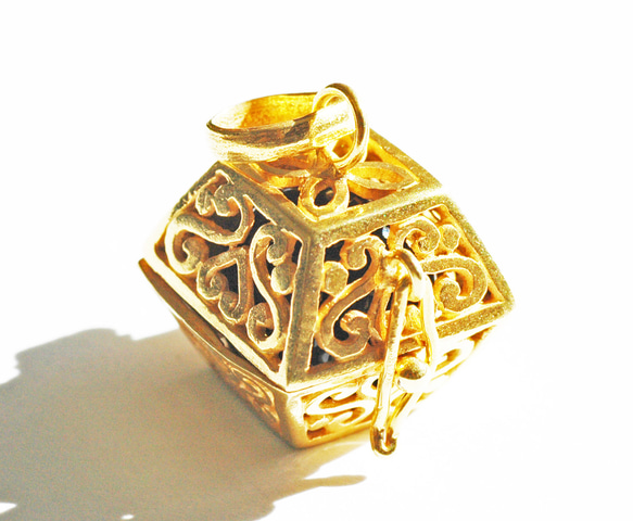 ★免運費★ [GOLD K24RGP] 心型方形純金鍍金吊墜（縝瑪瑙） 第4張的照片