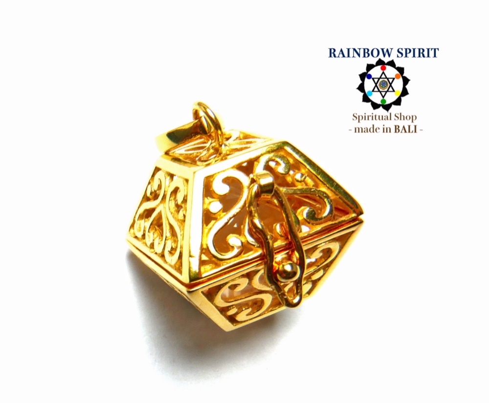 ✼純金加工✼ 天然石アクセサリー・水晶のペンダントトップ༺ぱかりと開けられる•*•ハートのスクエアボックス型宝箱༻誕生日