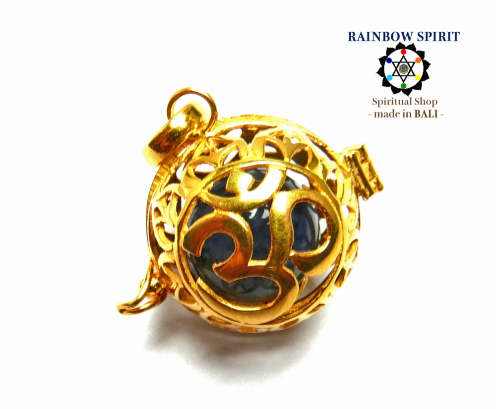 ✼純金加工✼天然石・ソーダライトのペンダントトップ༺ぱかりと開けられる•*•宇宙と繋げるOM・バリ島の神様༻アクセサリー