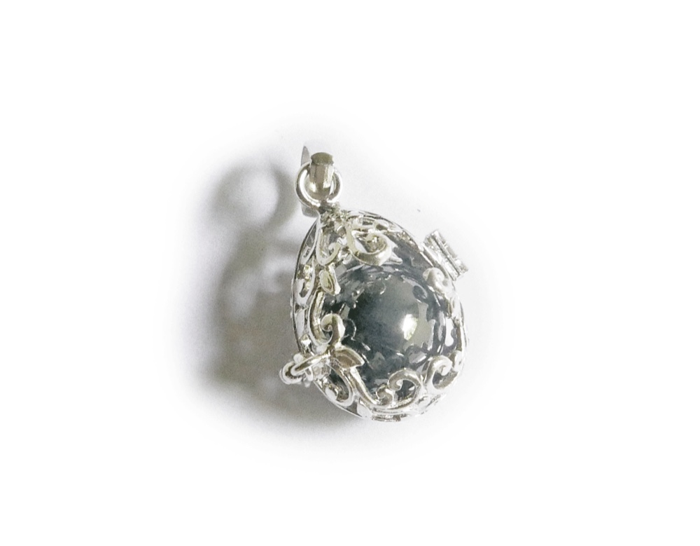 ✼シルバー925✼ヘマタイトのペンダントトップ༺ぱかりと開けられる•*•エレガントな卵型༻天然石アクセサリー/プレゼント