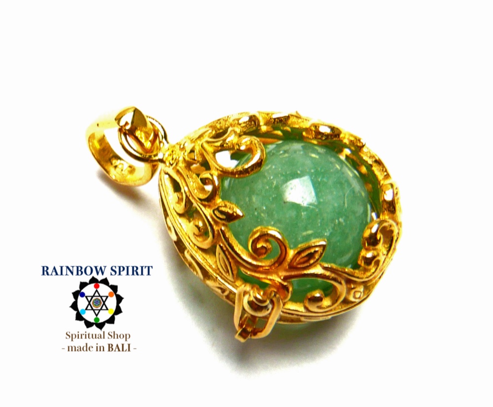 ✼純金加工✼アベンチュリンのペンダントトップ༺ぱかりと開けられる•*•エレガントな卵型༻天然石アクセサリー/プレゼント