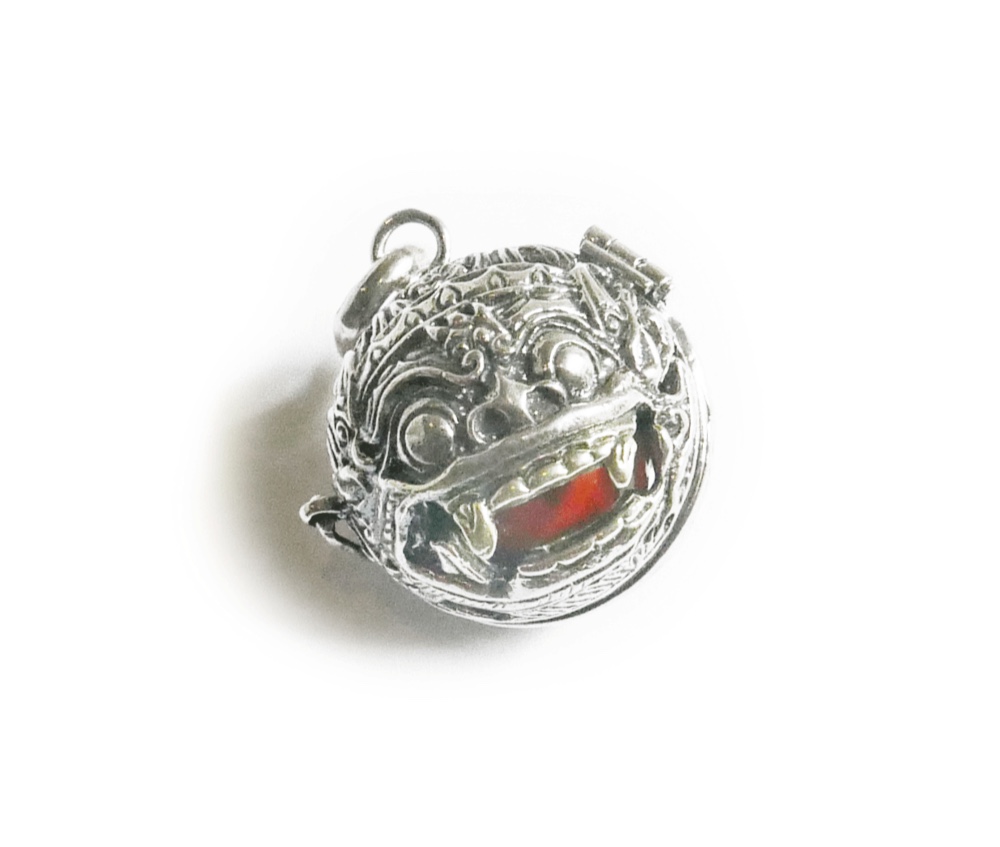 ✼プラチナ加工✼ジャスパーのペンダントトップ༺ぱかりと開けられる•*•幸運を呼ぶ聖なるバロン༻天然石アクセサリー/メンズ