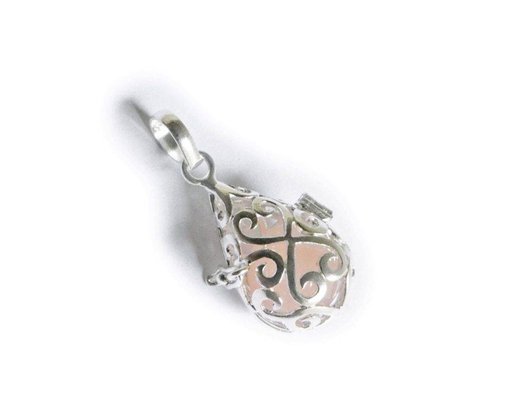 ✼プラチナ加工✼ローズクォーツのペンダントトップ༺ぱかりと開けられる•*•ハートのドロップ型༻天然石アクセサリー/誕生日