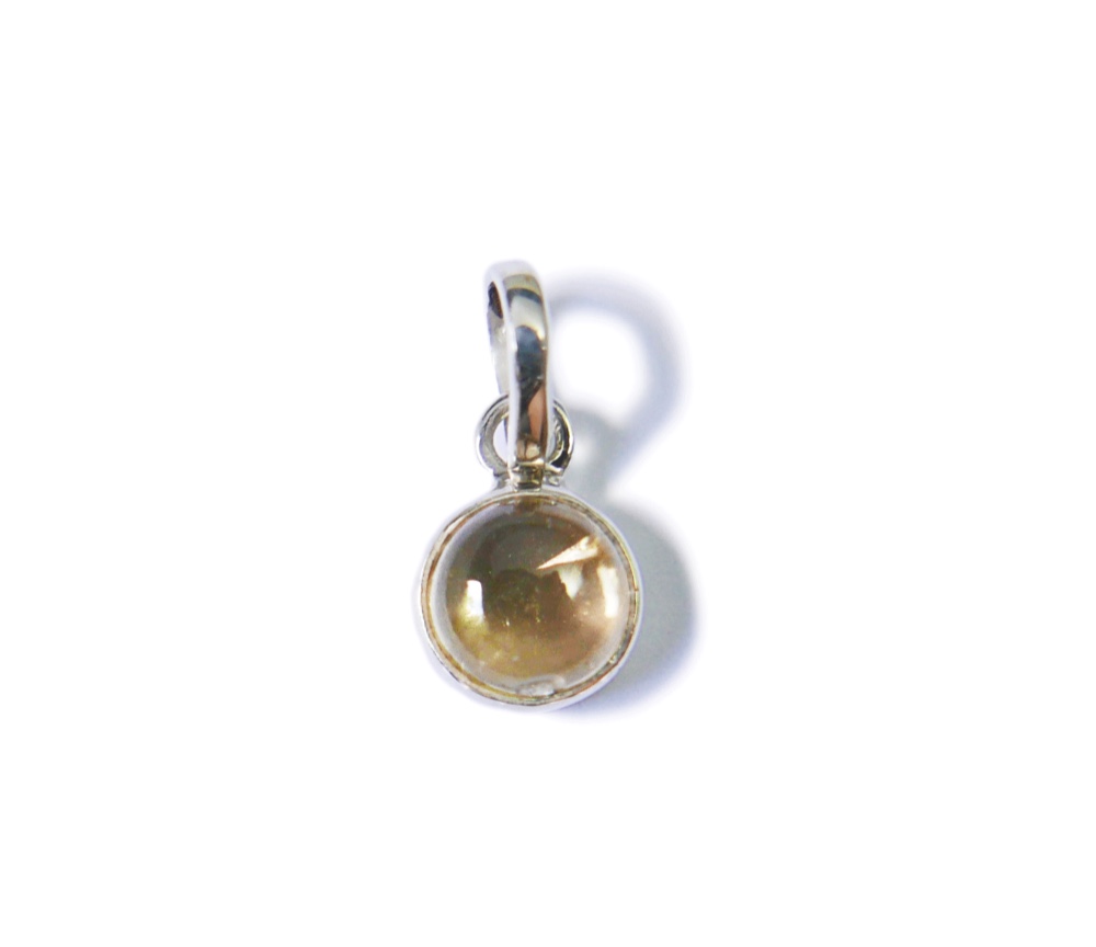 ✼プラチナ加工✼シトリン/6mm/11月誕生石　༺バリ島の僧侶の祈祷＆浄化❥ヒーリングペンダント༻記念日ギフト/出産祝い